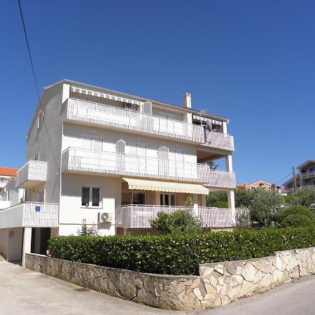 Apartments & Rooms Peranic Novalja Exterior foto