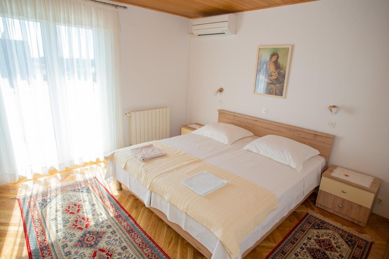 Apartments & Rooms Peranic Novalja Exterior foto