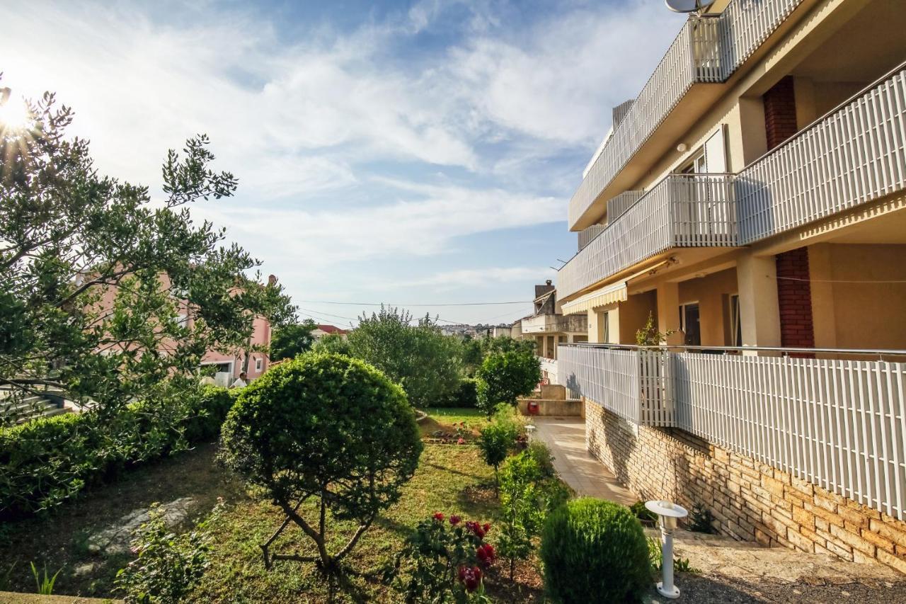 Apartments & Rooms Peranic Novalja Exterior foto